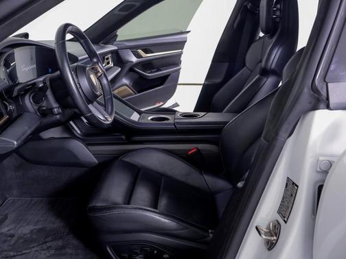 2021 Porsche Taycan Turbo S