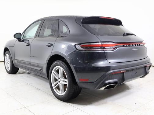 Volcano Gray Metallic 2025 Porsche Macan