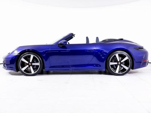 2025 Porsche 911 Carrera