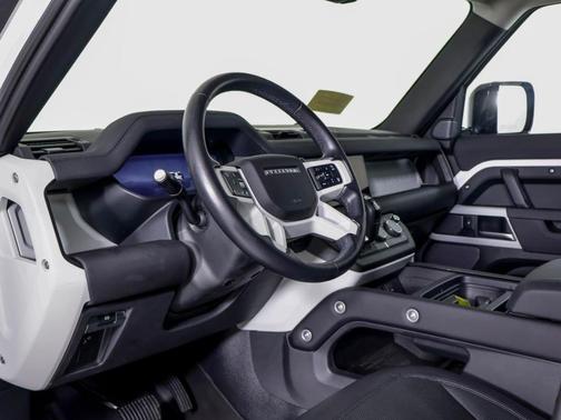 Fuji White 2024 Land Rover Defender 110 S