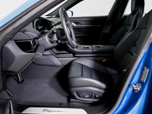 2025 Porsche Taycan 4