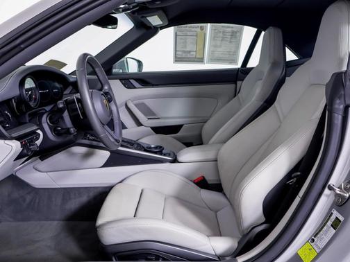 2022 Porsche 911 Carrera S