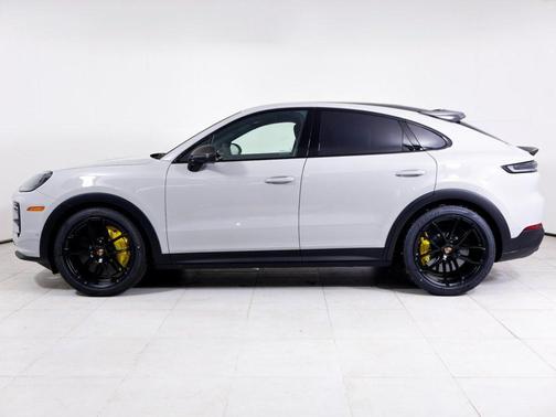 2026 Porsche Cayenne Turbo GT
