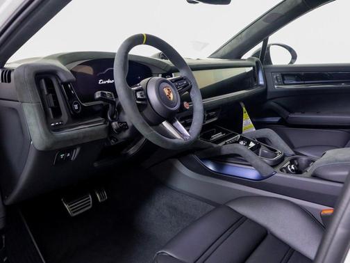 2026 Porsche Cayenne Turbo GT