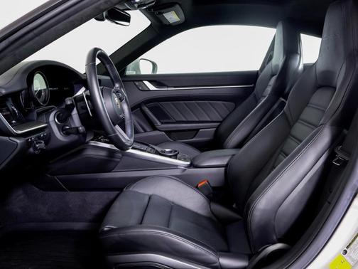 2024 Porsche 911 Turbo S