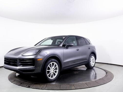 2025 Porsche Cayenne Base