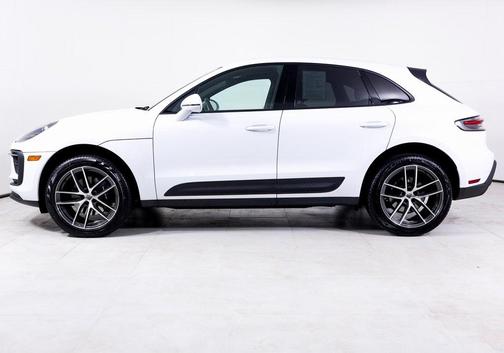 2025 Porsche Macan 