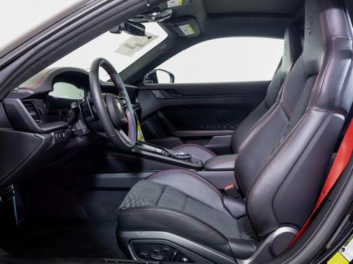 2026 Porsche 911 Carrera GTS