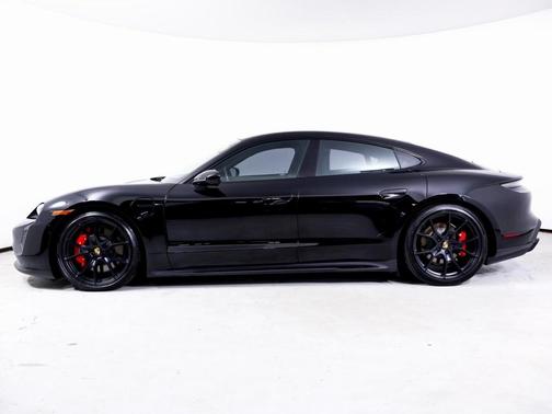 2023 Porsche Taycan GTS
