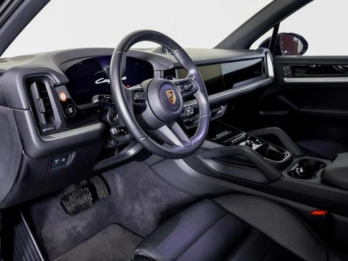 2024 Porsche Cayenne Base