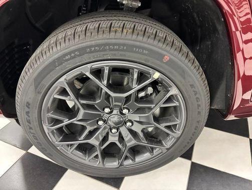 Velvet Red Pearlcoat 2026 Jeep Grand Cherokee L Summit