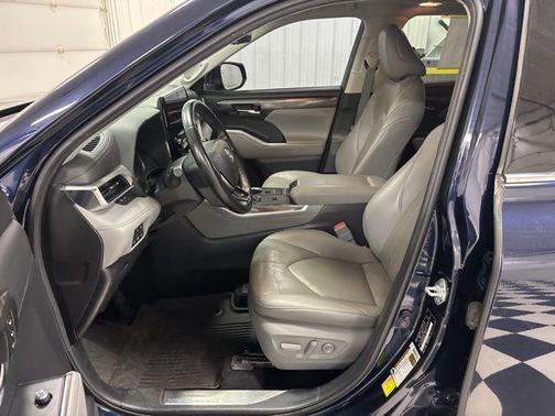 Blueprint 2021 Toyota Highlander Hybrid Platinum