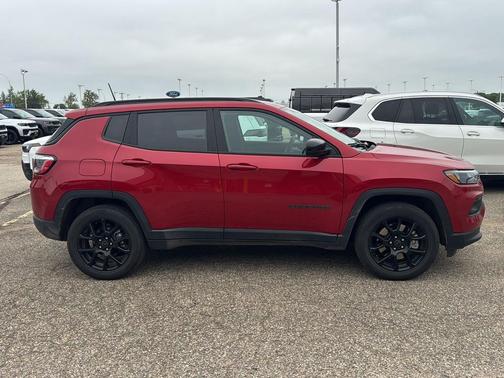 Red Hot Pearlcoat 2025 Jeep Compass Latitude