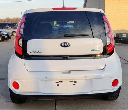 2015 Kia Soul EV +