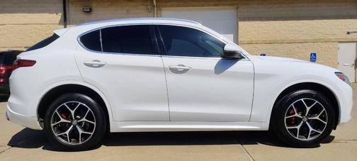 2020 Alfa Romeo Stelvio Ti Sport