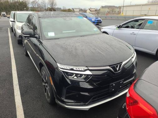 2023 VinFast VF 8 Plus City Edition AWD 4dr SUV