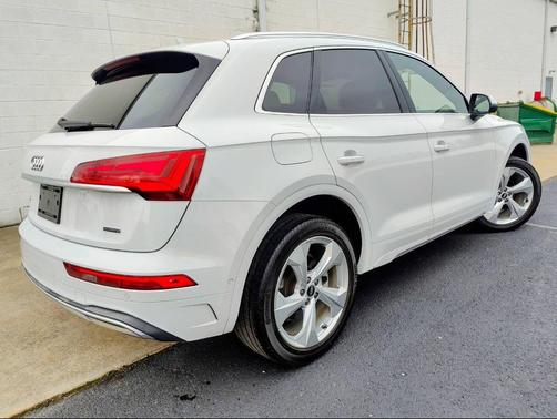 2021 Audi Q5 45 Prestige