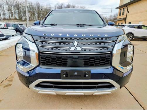 2022 Mitsubishi Outlander SE Launch Edition S-AWC