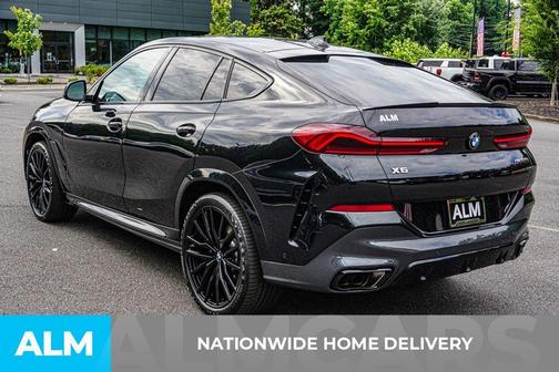 2023 BMW X6 M50i