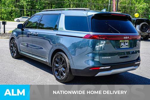 2024 Kia Carnival SX