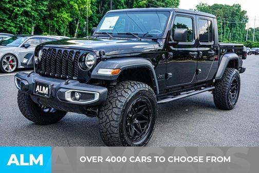 2023 Jeep Gladiator Sport