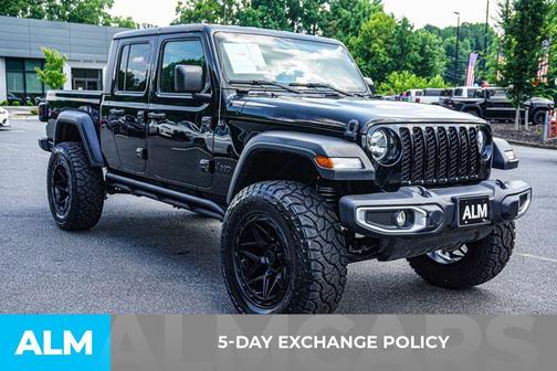 2023 Jeep Gladiator Sport
