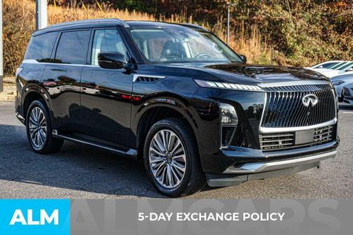 2025 INFINITI QX80 Luxe