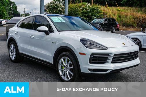 2023 Porsche Cayenne E-Hybrid Coupe
