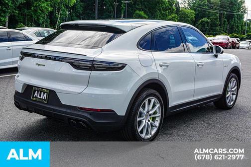 2023 Porsche Cayenne E-Hybrid Coupe