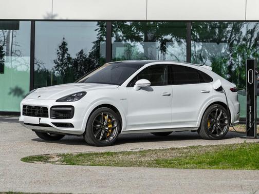 2023 Porsche Cayenne E-Hybrid Coupe