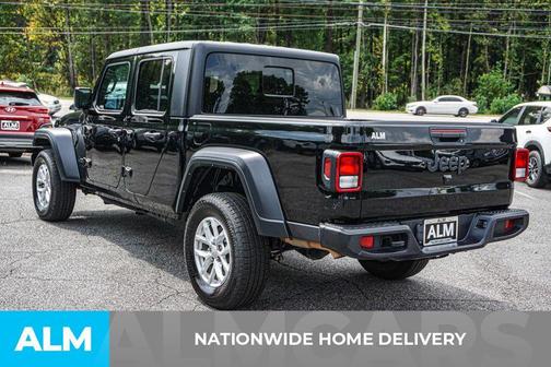 2023 Jeep Gladiator Sport