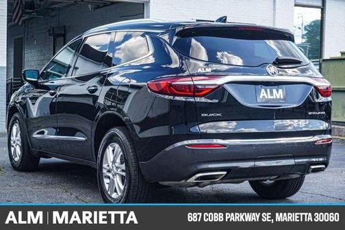 Photo 5 of 44 of 2018 Buick Enclave Essence