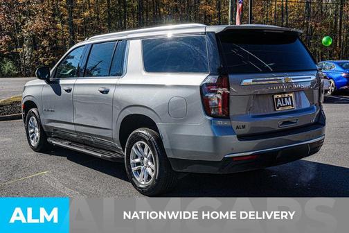 2023 Chevrolet Suburban LT