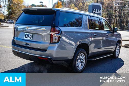 2023 Chevrolet Suburban LT