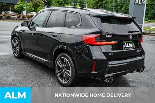 Black Sapphire Metallic 2024 BMW X1 M35i