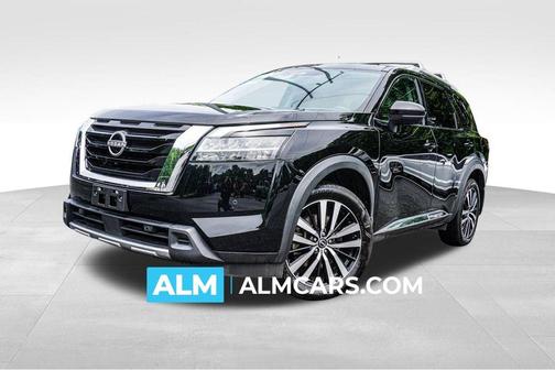 2023 Nissan Pathfinder Platinum