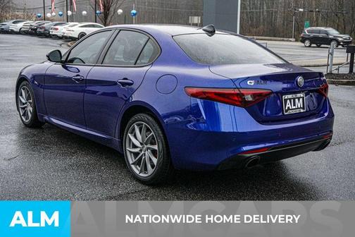 2023 Alfa Romeo Giulia Base