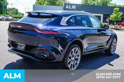 2021 Aston Martin DBX Base