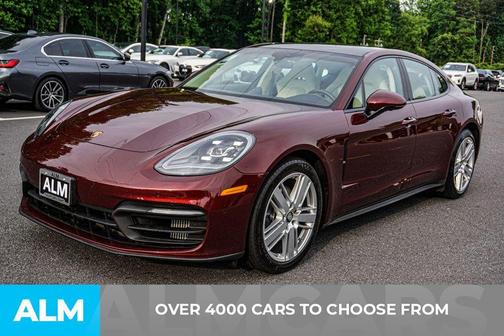 2022 Porsche Panamera 4