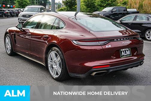 2022 Porsche Panamera 4