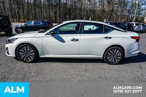 2025 Nissan Altima SV