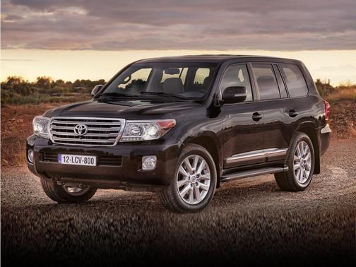 Black 2013 Toyota Land Cruiser V8