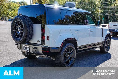 2023 Land Rover Defender 110 X-Dynamic SE