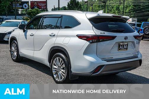 2024 Toyota Highlander Hybrid Platinum