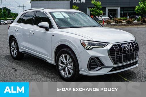 Arkona White 2025 Audi Q3 45 S line Premium