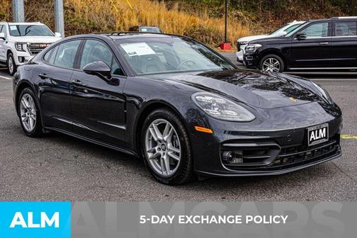 2022 Porsche Panamera Base