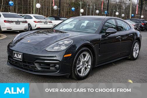 2022 Porsche Panamera Base