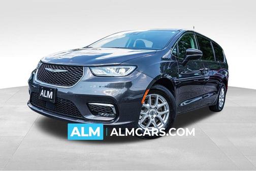 2023 Chrysler Pacifica Touring-L