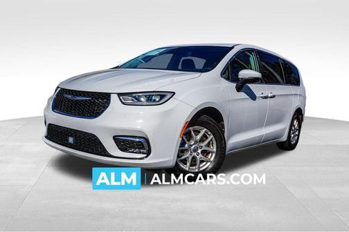 2023 Chrysler Pacifica Touring-L