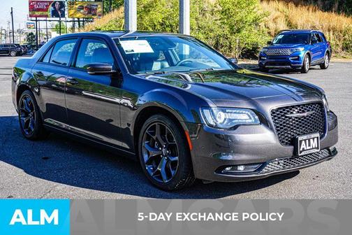 2023 Chrysler 300 S